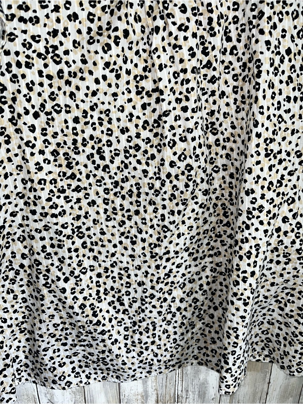 J. Crew Pintuck Flutter Sleeve Top Animal Print Blouse Small Cotton - Picture 4 of 6